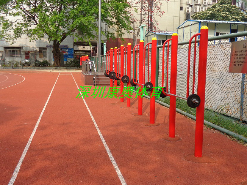 罗湖桂园中学塑胶跑道、举重架